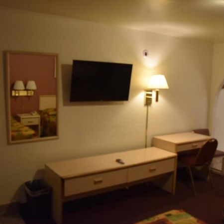 Travelodge By Wyndham Farmington Exteriör bild