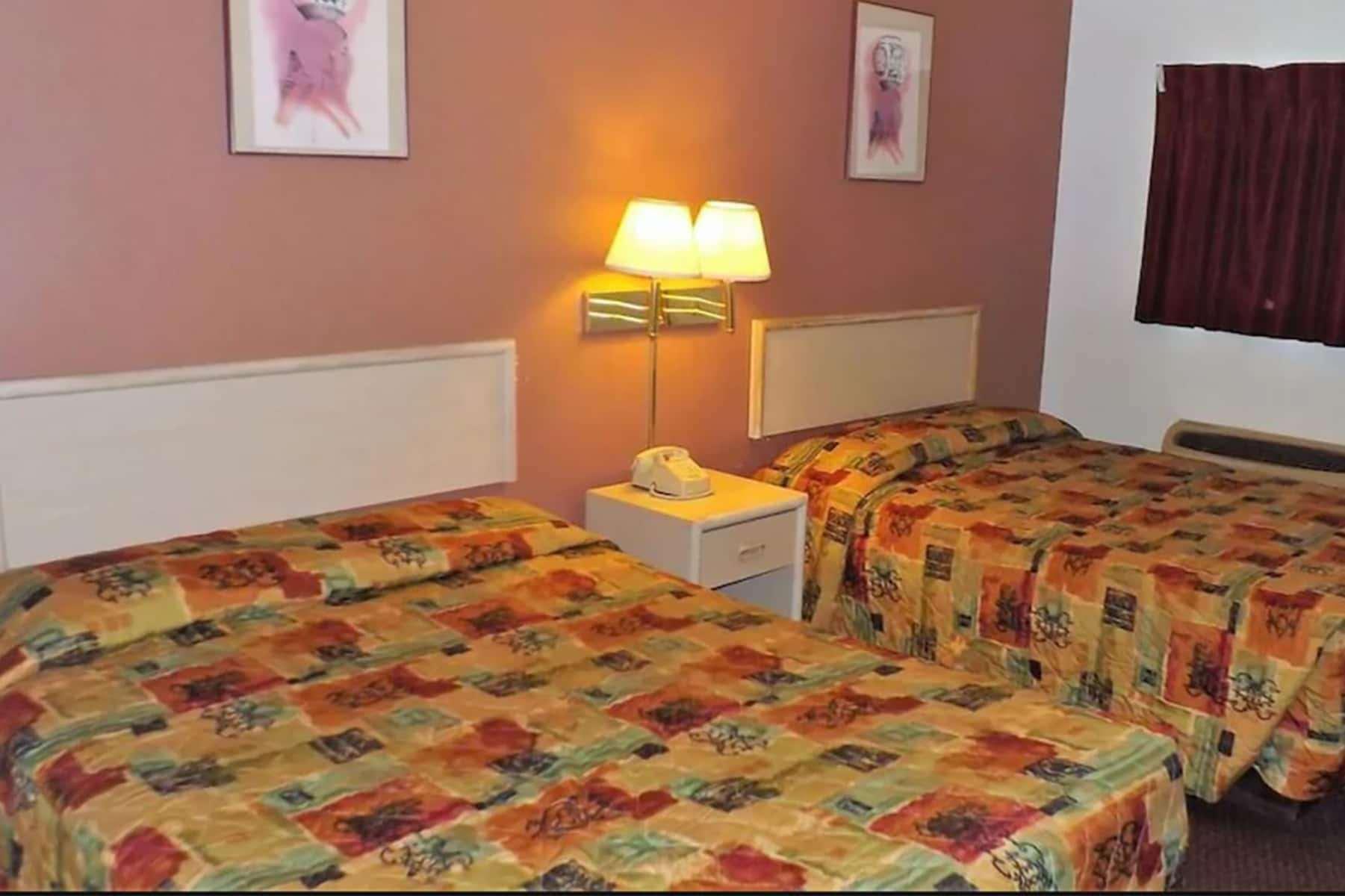 Travelodge By Wyndham Farmington Exteriör bild