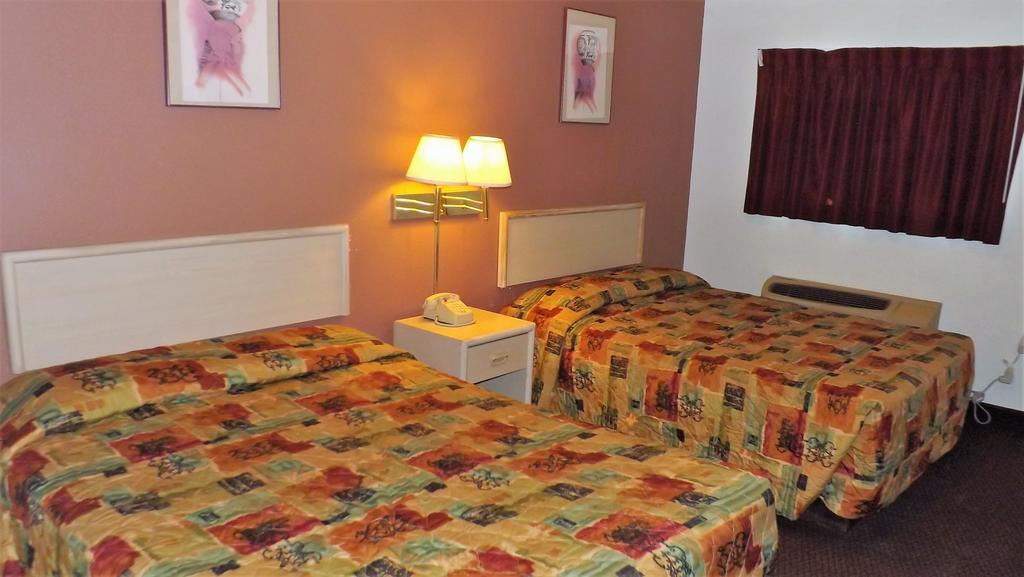 Travelodge By Wyndham Farmington Exteriör bild